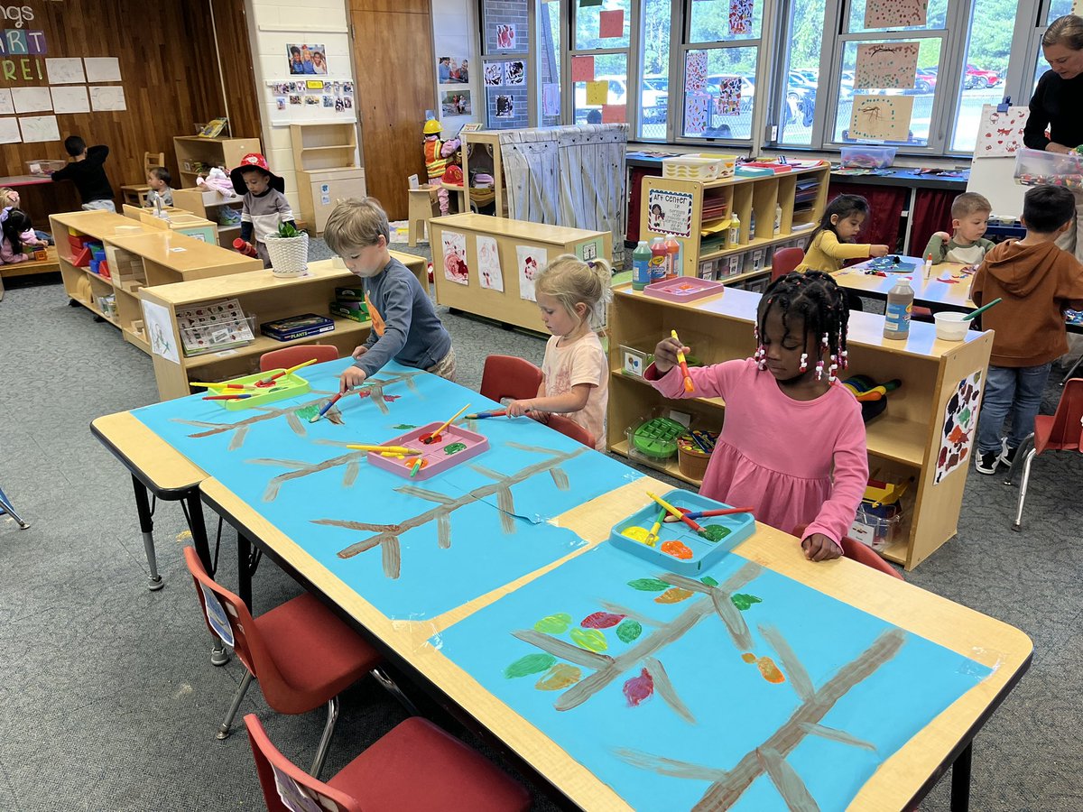 Amy Volek tweet media