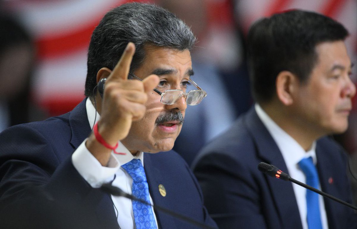 ChuchoAraujoR's tweet photo. Los BRICS son un espacio de diálogo muy enriquecedor,una búsqueda permanente por construir un nuevo orden internacional;ha surgido una nueva época,nuevas superpotencias de países a los que aspiramos que se respete nuestra independencia,vine desde Venezuela a plantear varias ideas https://t.co/RnSxhAoUXQ