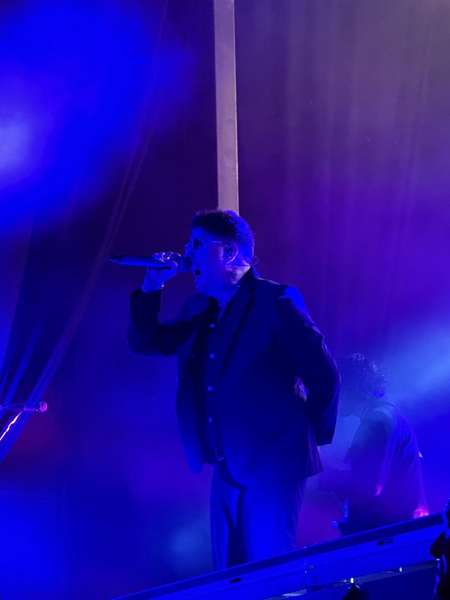 TanielleR23's tweet photo. Dark Sun Protocol SLC didn’t disappoint 🤯🎤 @dayseeker @roryspencer Thank you for a memorable night! #darksunprotocol #dayseeker #SLC2024 https://t.co/1rOYvAei6K