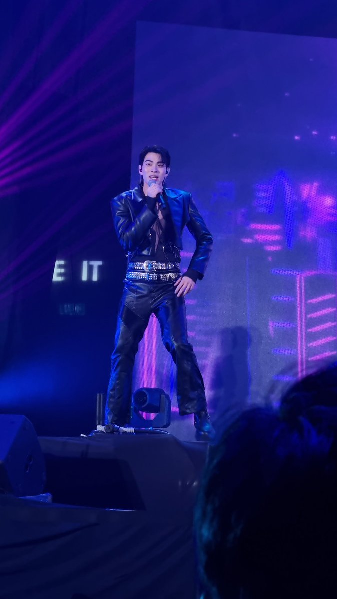 LoveHigh45's tweet photo. MEMORABLE DATE THAT CANNOT BE FORGOTTEN 23/10/2024 ❤️ 

WILL ALWAYS SUPPORT YOU 🫶

#TonSaran1stFancon
#TimeToUnboxWithTon 
@mytonsrn @Tonsrnfanclub https://t.co/qV0S2QlIBx