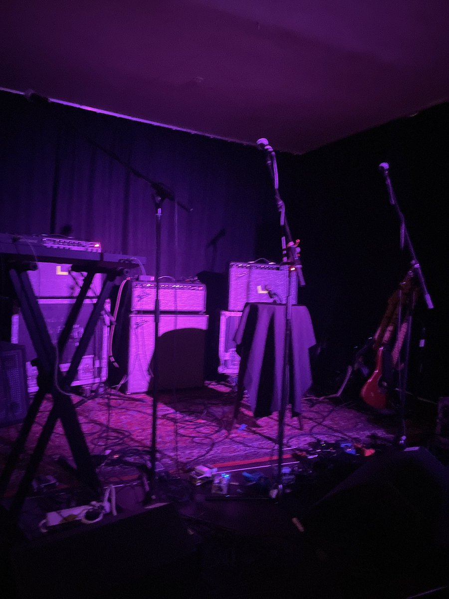 nudiscowilli's tweet photo. Warten auf Musik #aalhaus #videoage https://t.co/cwotZIUs2Y