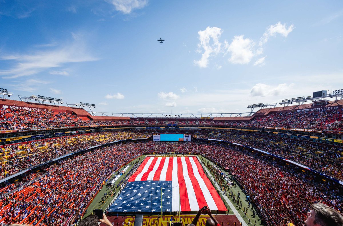 NWFCU's tweet image. 🎉 Want to win TWO (2) club seats to the Commanders game at @NWStadium on Sunday, 10/27? 🏈 Enter now! Just like this post, tag a friend, and follow us! Giveaway ends Saturday, 10/26 1 PM. 

Official Rules here: ow.ly/ihE350TSMQr