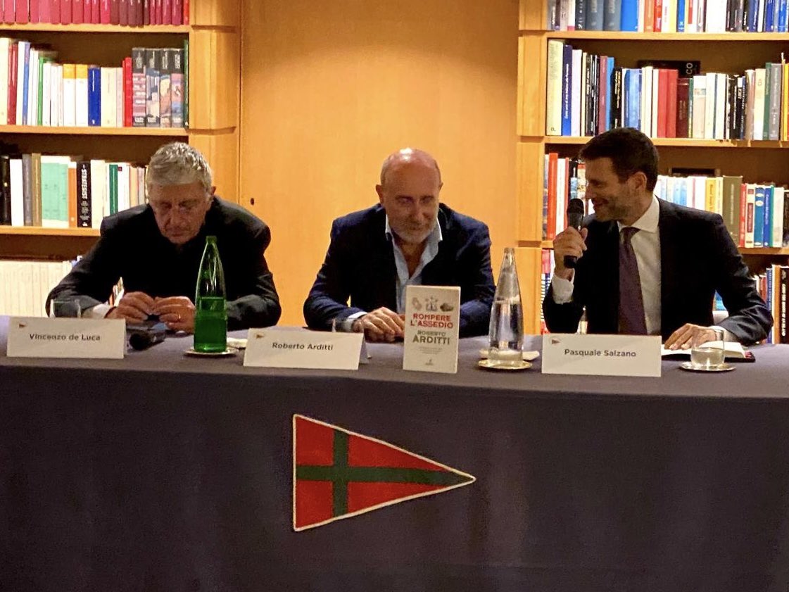 PSalzano's tweet photo. Al Circolo degli Esteri ho avuto il piacere di dialogare con @roberto_arditti e @Videluca59 sul libro “Rompere l’assedio”. Un’occasione per riflettere su come l’Occidente debba essere consapevole delle sfide globali e rafforzare le alleanze che garantiscono sicurezza e democrazia https://t.co/InLrXNR4XK