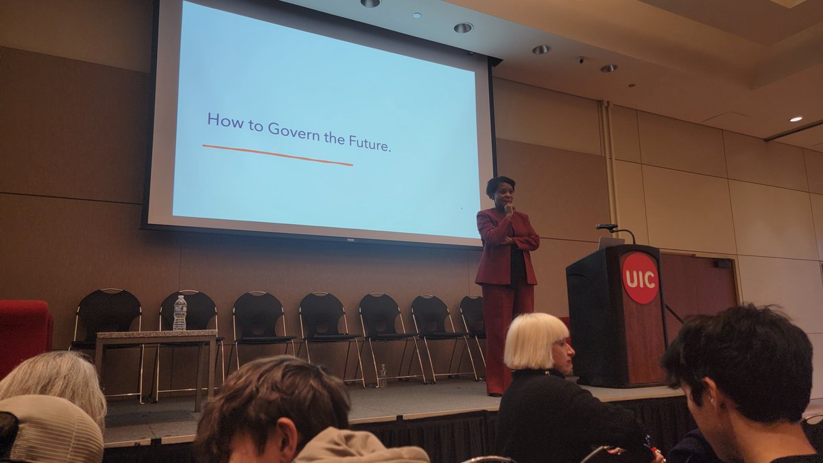 RCGV16's tweet photo. Dr. Nelson has concluded her keynote address and now takes questions from the audience. #uic https://t.co/CUFNO37lx7