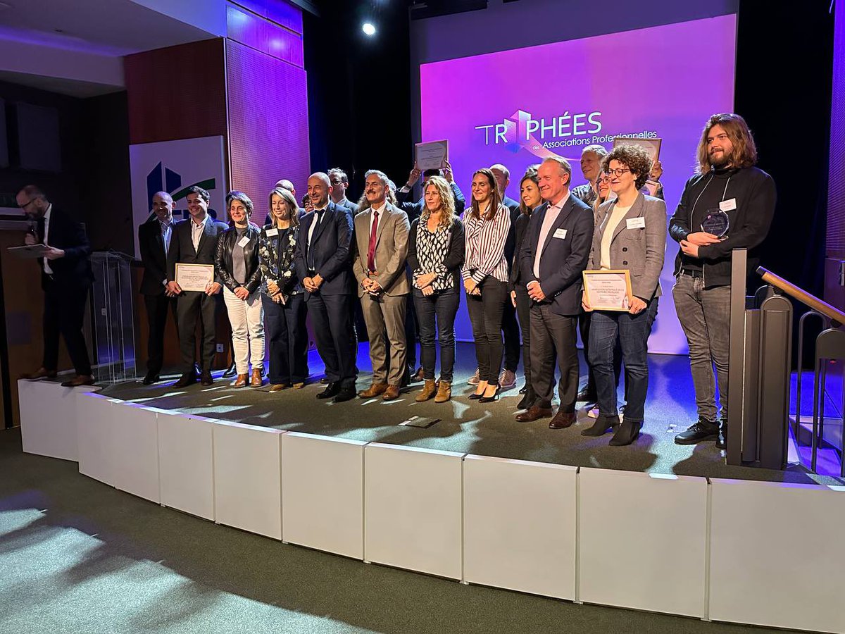cedap_assopro's tweet photo. 🎉 Félicitations aux lauréats des #TropheesCedap ! Des projets inspirants pour les assos pro. Bravo à tous !
@ageaFrance, @Roam_asso, @UnionTLF, @lacoopagricole, @inoha_asso et @UDESnationale 
@anmfmeunerie https://t.co/40kQ6jnA4b