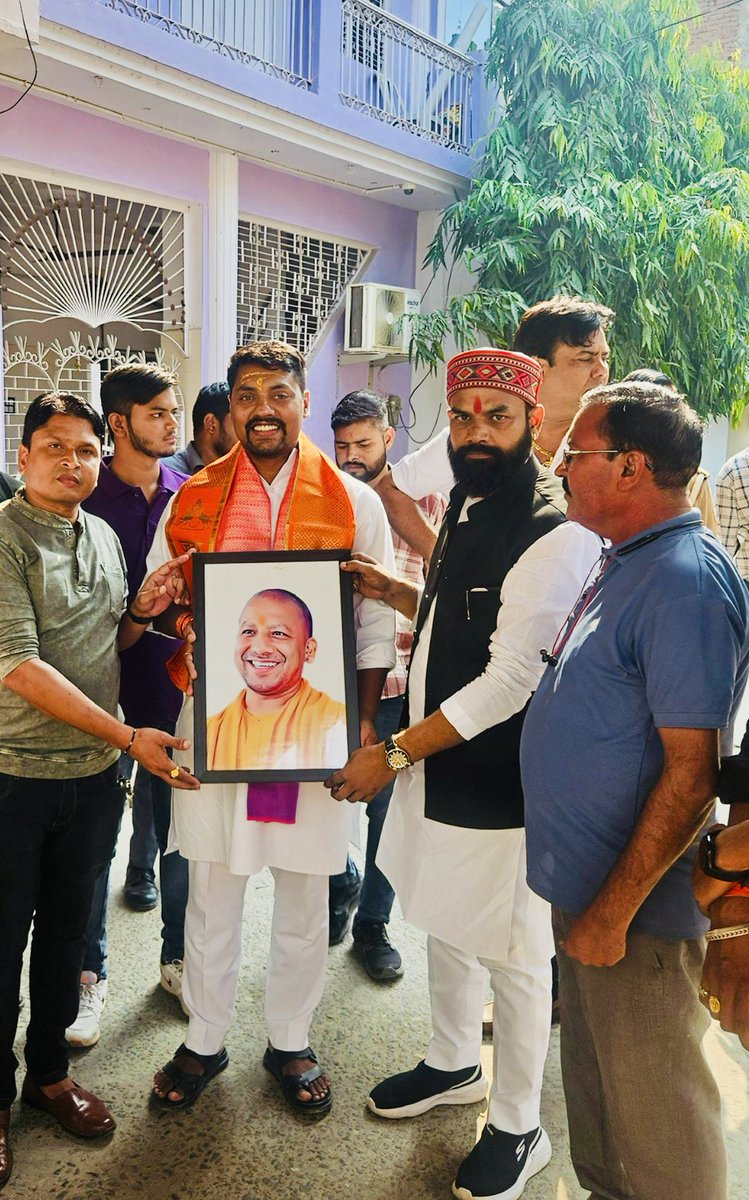 Sandeephindu's tweet photo. #जय_भाजपा_तय_भाजपा 

#भाजपा शीर्ष नेतृत्व द्वारा #खैर_विधानसभा_क्षेत्र से छोटे भाई पूर्व सांसद स्व० राजवीर दिलेर जी के सुपुत्र श्री सुरेंद्र दिलेर जी को #भाजपा_प्रत्याशी बनाए जाने पर हार्दिक बधाई एवं जीत की अग्रिम शुभकामनाएं https://t.co/Br9DY1ok02