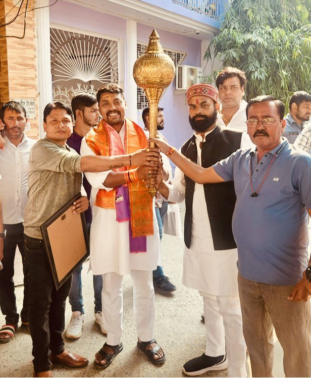 Sandeephindu's tweet photo. #जय_भाजपा_तय_भाजपा 

#भाजपा शीर्ष नेतृत्व द्वारा #खैर_विधानसभा_क्षेत्र से छोटे भाई पूर्व सांसद स्व० राजवीर दिलेर जी के सुपुत्र श्री सुरेंद्र दिलेर जी को #भाजपा_प्रत्याशी बनाए जाने पर हार्दिक बधाई एवं जीत की अग्रिम शुभकामनाएं https://t.co/Br9DY1ok02
