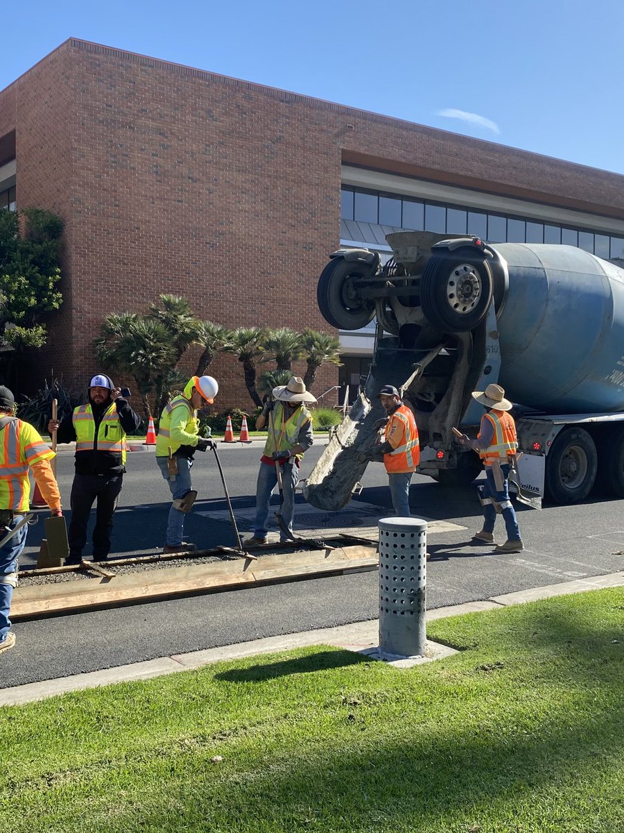 StreetsblogLA tweet media