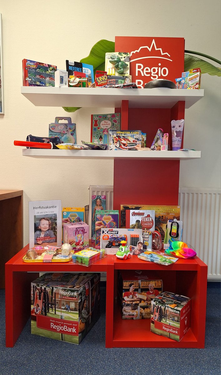 RegioBankZeewol's tweet photo. Volgende week: Kinderspaarweek.
Kom je ook je spaarpot legen? https://t.co/ufeJ11umXw