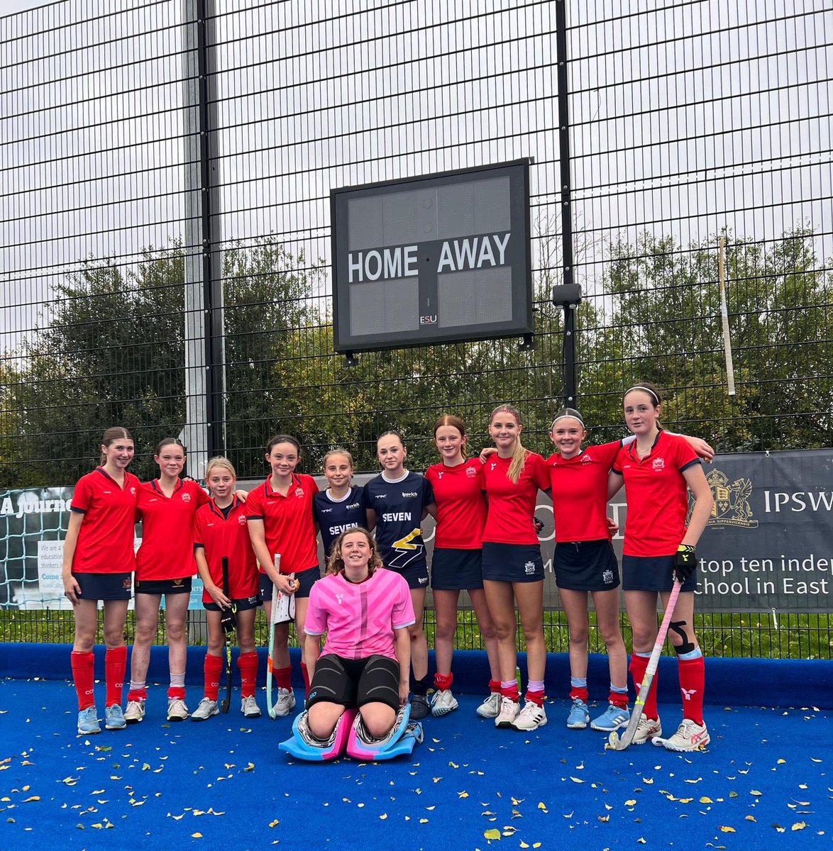 Another Eagles 24’ meet up for the Cambridge and Ipswich girls. 

So lovely too see them play with and against eachother, catching up and watching progress 🏑 💛🩵