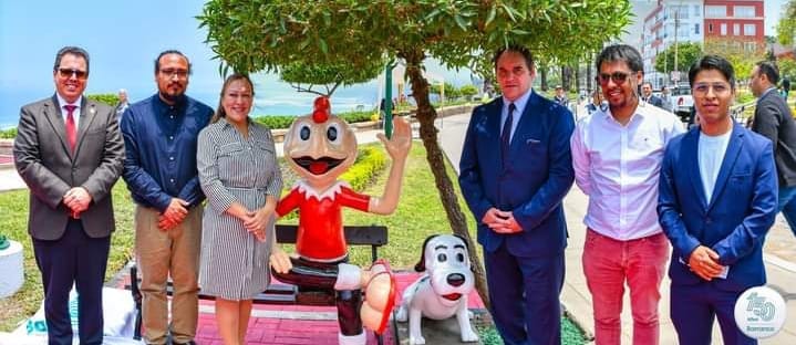 NoJodasPe's tweet photo. La derecha insensible y que vive en una burbuja, prefiere maltratar al Cuy de Juan Acevedo y ensalzar al chileno Condorito. Hasta para las historietas son alienados. Exijo una Explicación! Plop! 🫣 https://t.co/LOoUpM1n68
