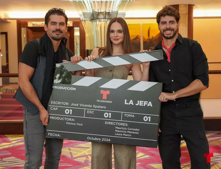 mundonoveleroof's tweet photo. #LaJefa nueva superserie de Telemundo inicia grabaciones

Fabiola Guajardo e Iván Arana protagonizan esta historia repleta de "drama, suspenso, amor, humor y mucha acción"

En su elenco se cuenta con la participación de Azela Robinson, Sara Corrales, Cristian de la Fuente, https://t.co/SAIfRl7KMl