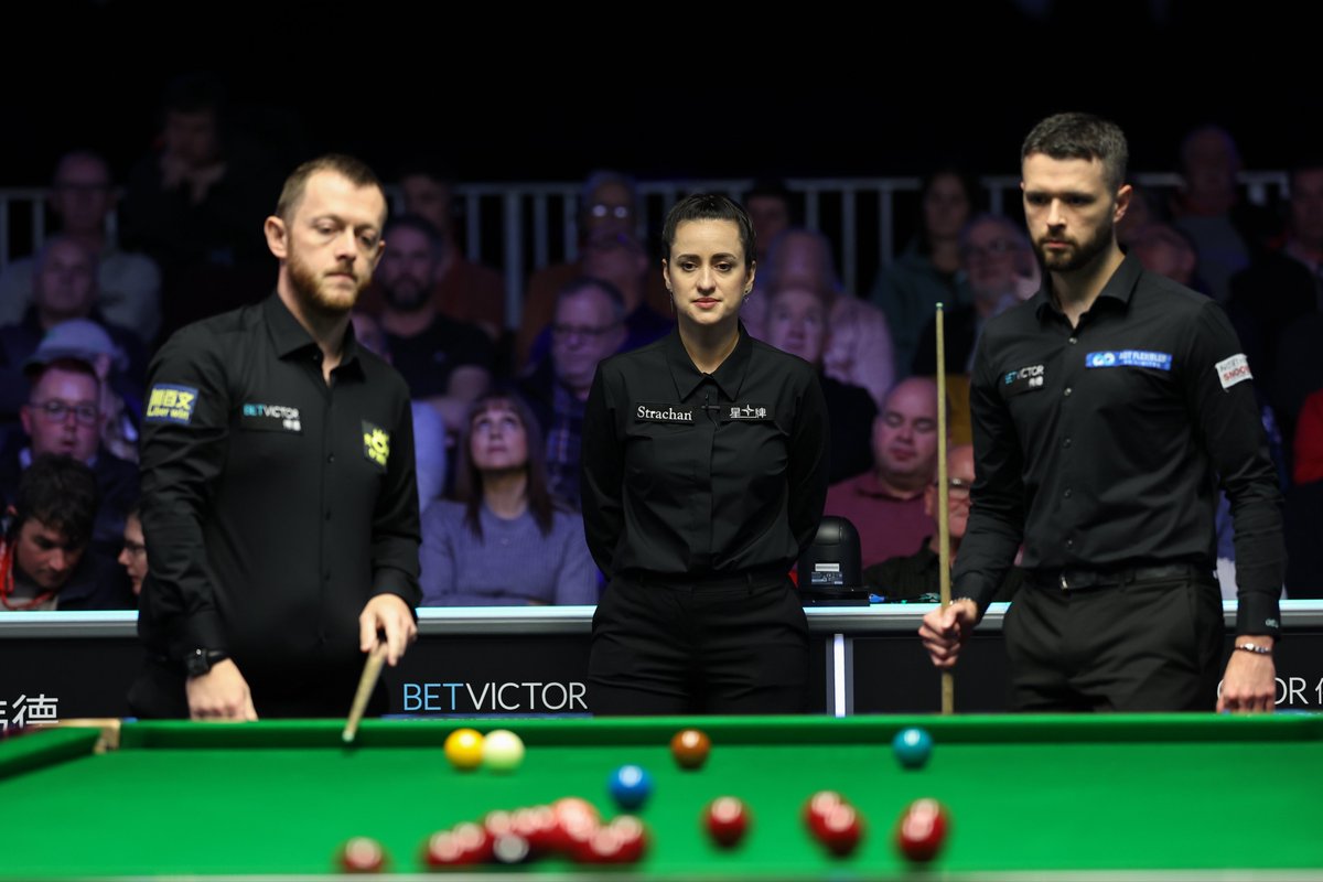josannatasha's tweet photo. It will be for always a special venue for me! What a match with a deciding frame… #ilovesnooker #livingthedream #WeAreWST #NIOpen #BVHomeNations #Belfast #amazingvenue #tvtable #eurosport
📸 @zhaizhengqd 👏 https://t.co/848uTS0vIA