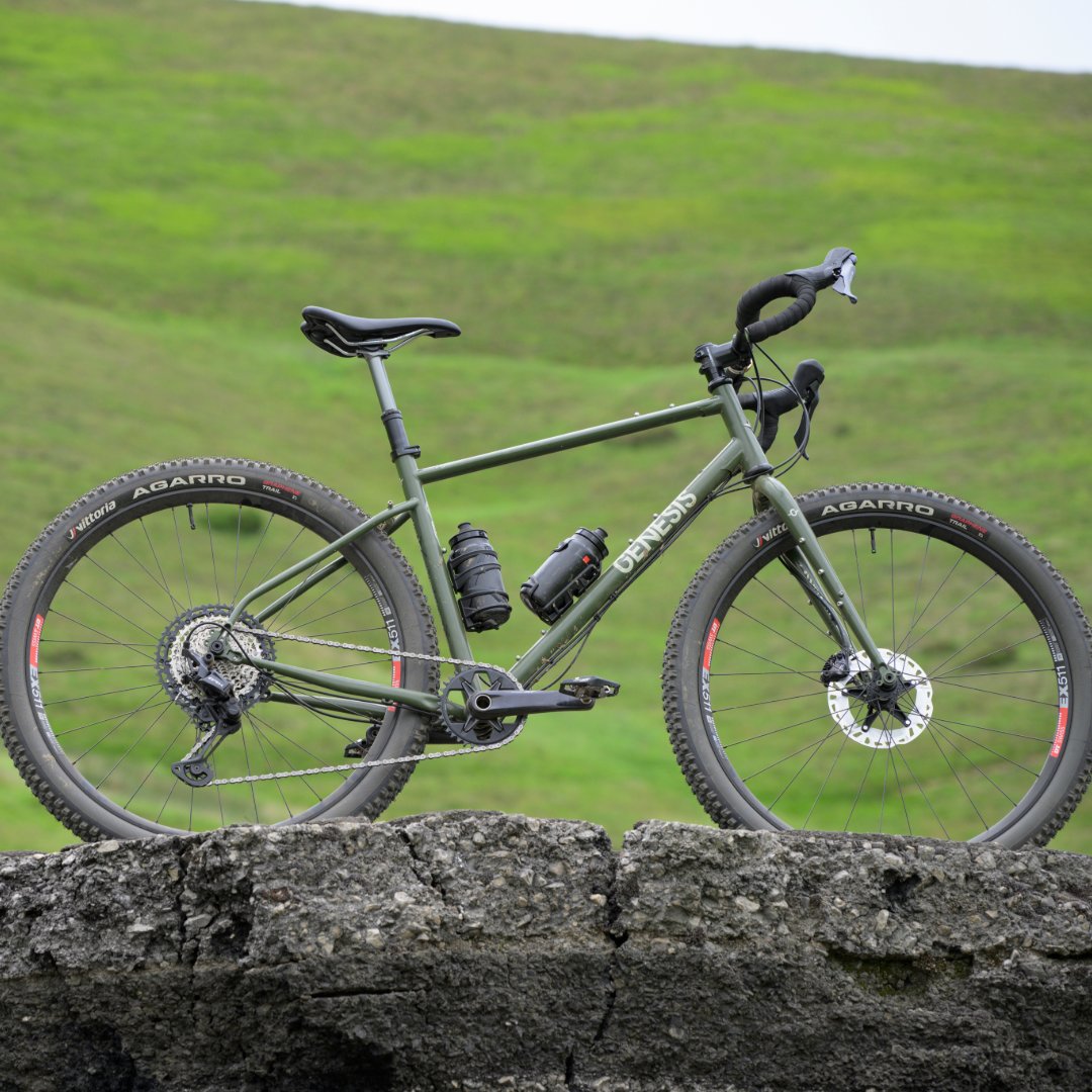 GenesisBikesUK's tweet photo. Framesets in stock now. The Croix de Fer 725 offers the ultimate base with CdF 30/40 features, while the Vagabond combines updated geometry and ultra-wide gear ratios for your next monstercross build. Discover: https://t.co/p1LAC5yolC #GenesisBikes #NextGenGenesis #NextGenGenesis https://t.co/1APA0NybAN