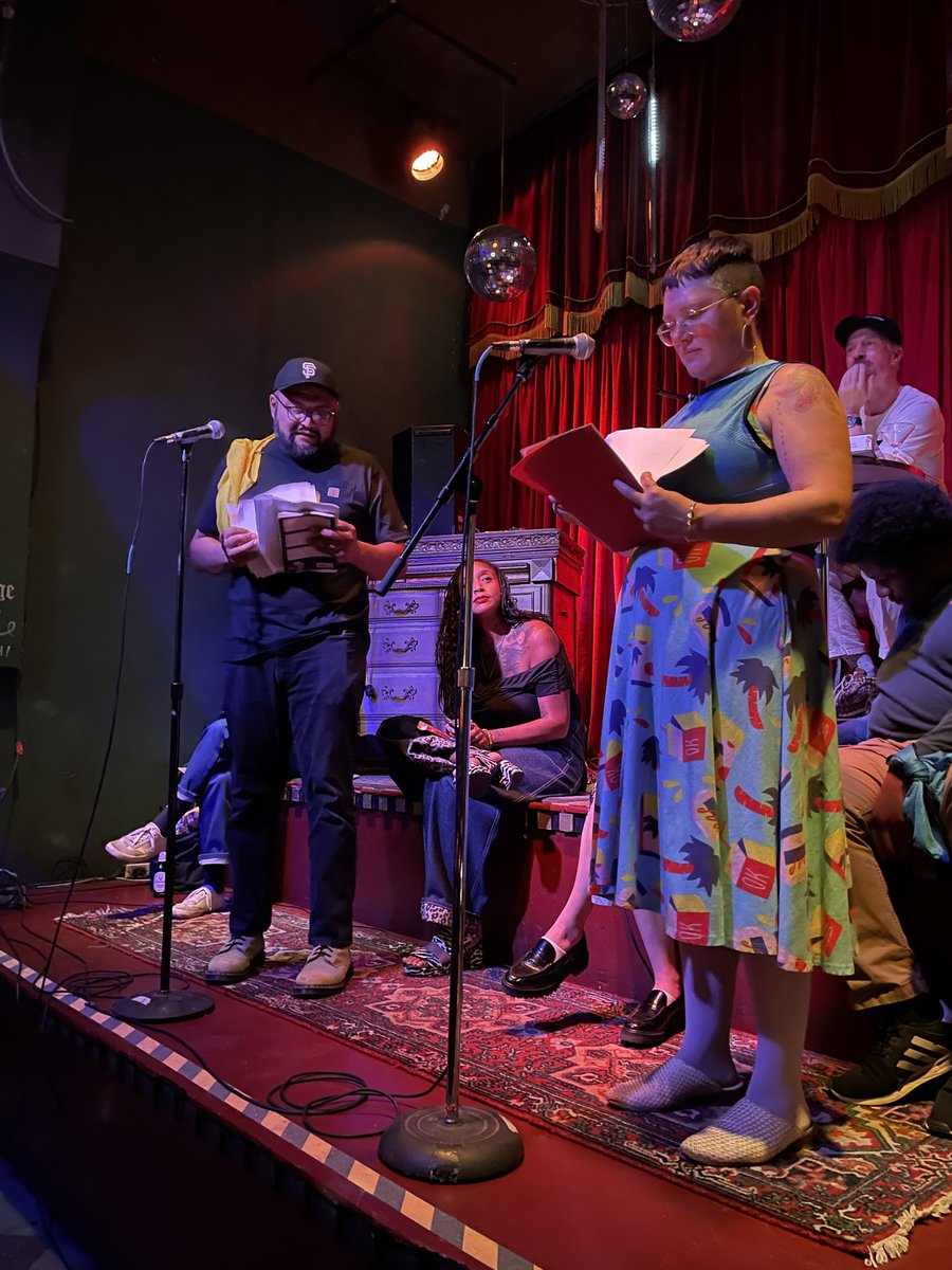 Daniel Handler tweet media