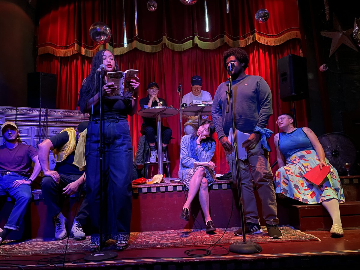 Daniel Handler tweet media