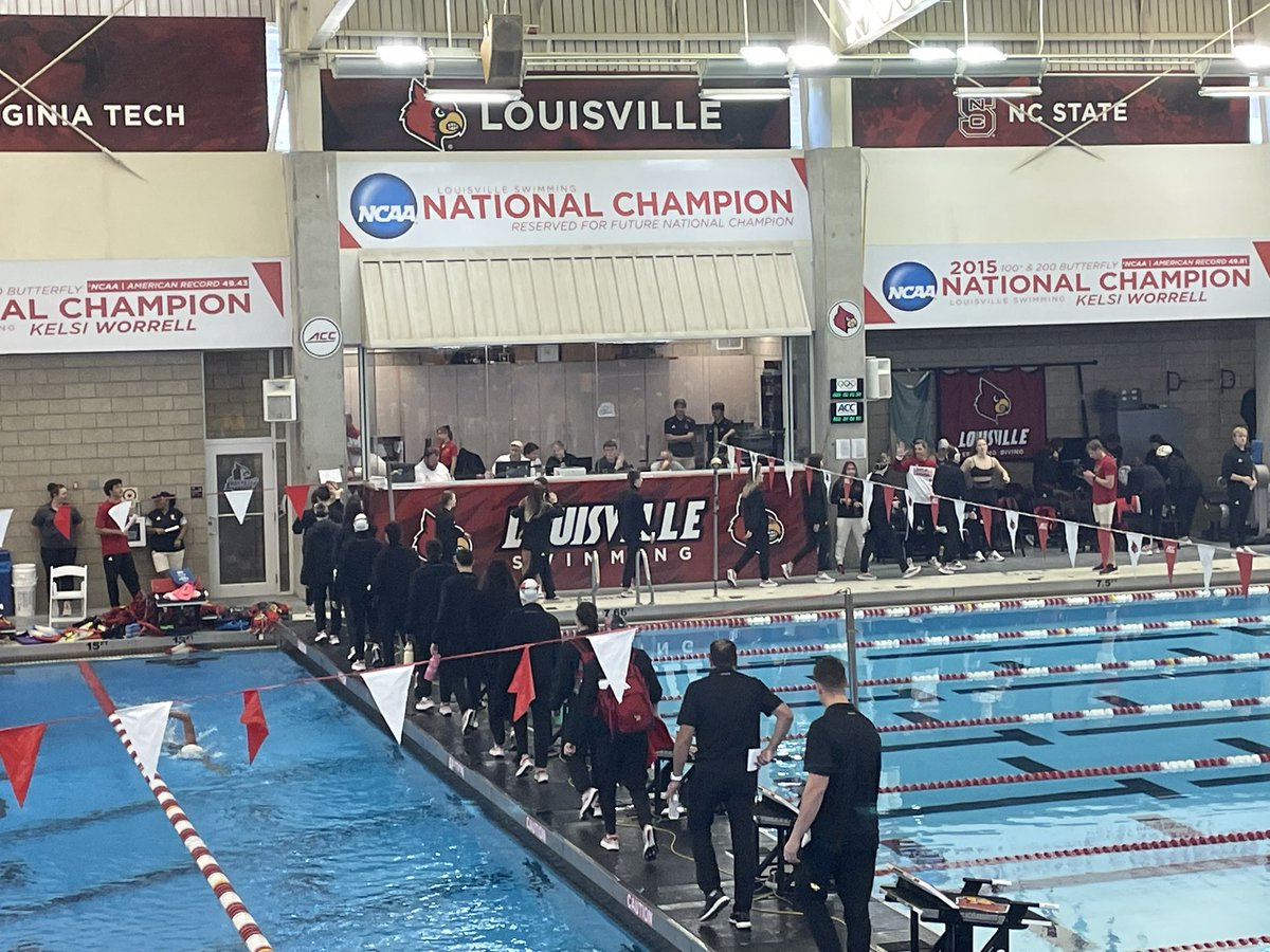 Timwolz10's tweet photo. Out supporting @ulswimm Go Cards! https://t.co/l8f8hs086W