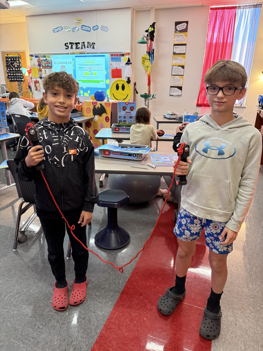 kmdunlap's tweet photo. Isaiah and Solomon finished their infento Discovery Kit build! Great collaboration and teamwork! π #fairviewadvantage #infento
@infento @FPSchools https://t.co/CGCEuSXyhe