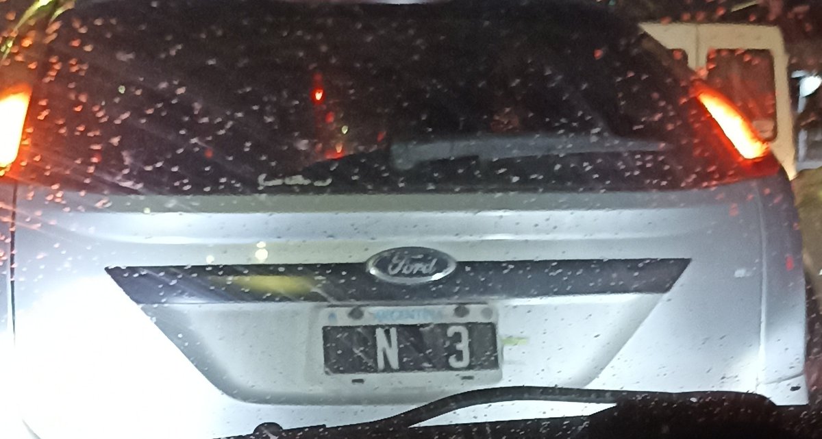 FDSoftware_'s tweet image. Hace unos días me cruce con este, para eso tapa todo o saca la patente hermano, dos dígitos dejo ajsjsjs