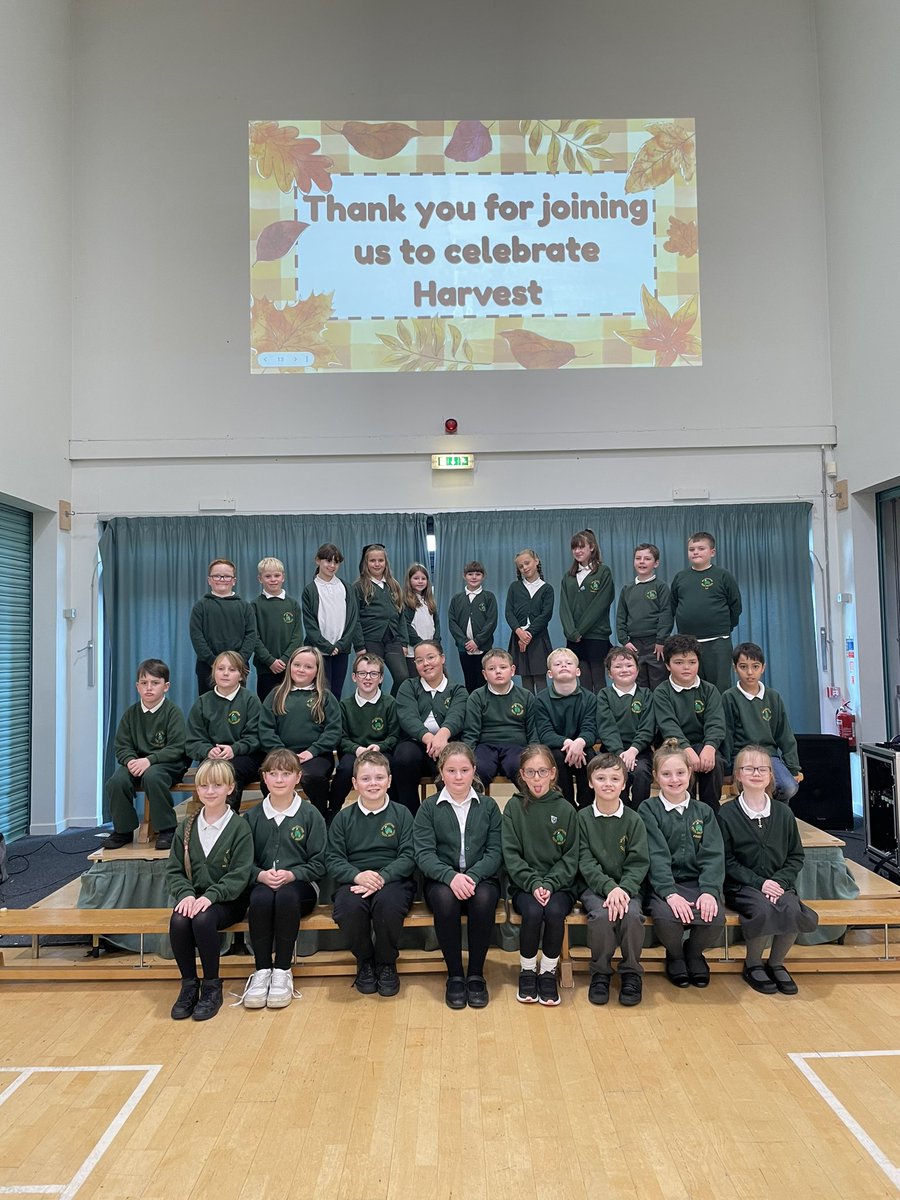 WillowtownPri's tweet photo. Year 5 Gwyrdd ended the first half term with an assembly celebrating Harvest π₯π½πΎ #WillowtownWay5 #WPSea https://t.co/uxtHDpKaI9