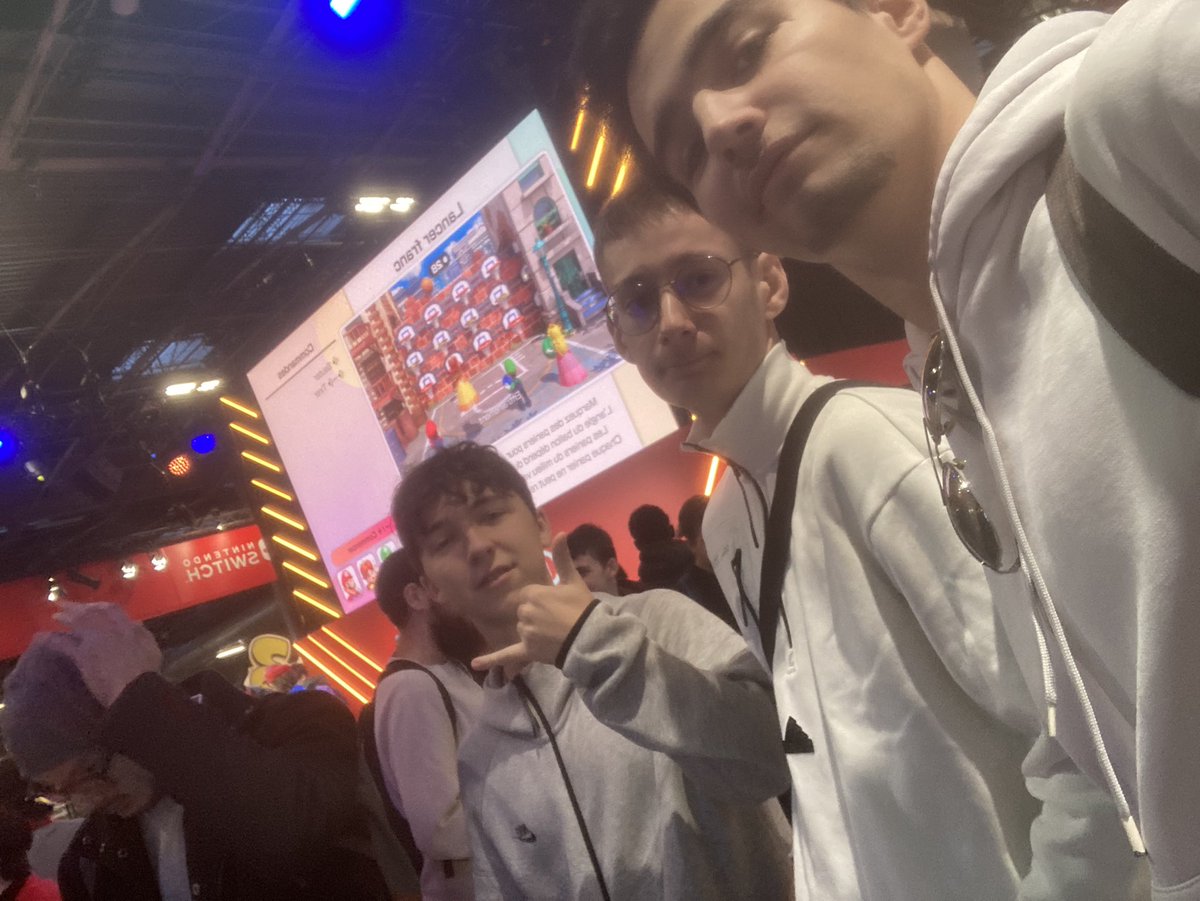 Mr_Xale_'s tweet photo. PGW Day2 Winner tournoi MK🥇
#NintendoPGW https://t.co/ciwnreOrt2