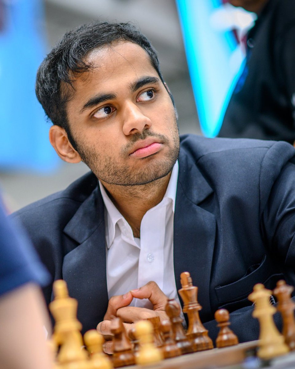 Impriya_bharti's tweet photo. Arjun Erigaisi became the second Indian chess player to cross the 2800 mark
Arjun beats Dmitry with white pieces in the 5th round of European Chess
#Arjun2800 #Arjun2800 @ChessbaseIndia #EuropeanChess #arjunerigaisi https://t.co/nO2iq988DB