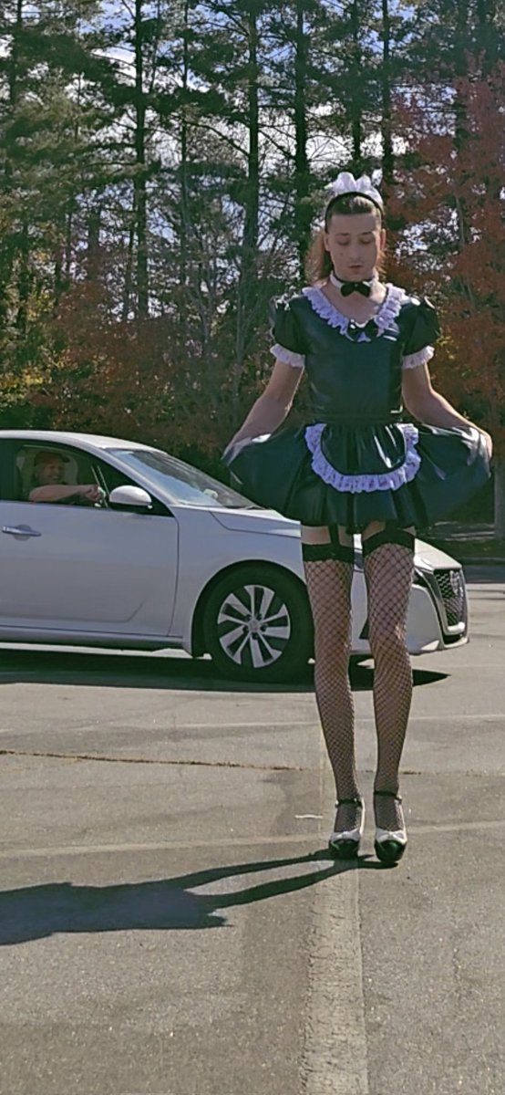 SissyMaidJanexx's tweet photo. @PresidenteKeef @theedollarboi it's pretty easy for me to hitch rides so https://t.co/tvufX71T3V