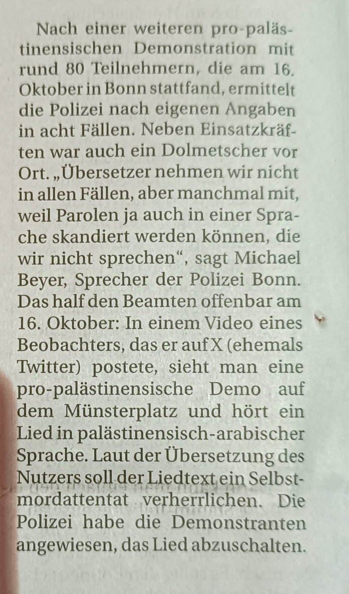 InterRausch's tweet image. Wenn Dolmetscher:innen der Polizei dabei helfen, antisemitische, rassistische und menschenverachtende Inhalte zu identifizieren, freut mich das. 😊
#TerpLove #1nt
(Artikel von Sarah Remsky im heutigen General-Anzeiger)
