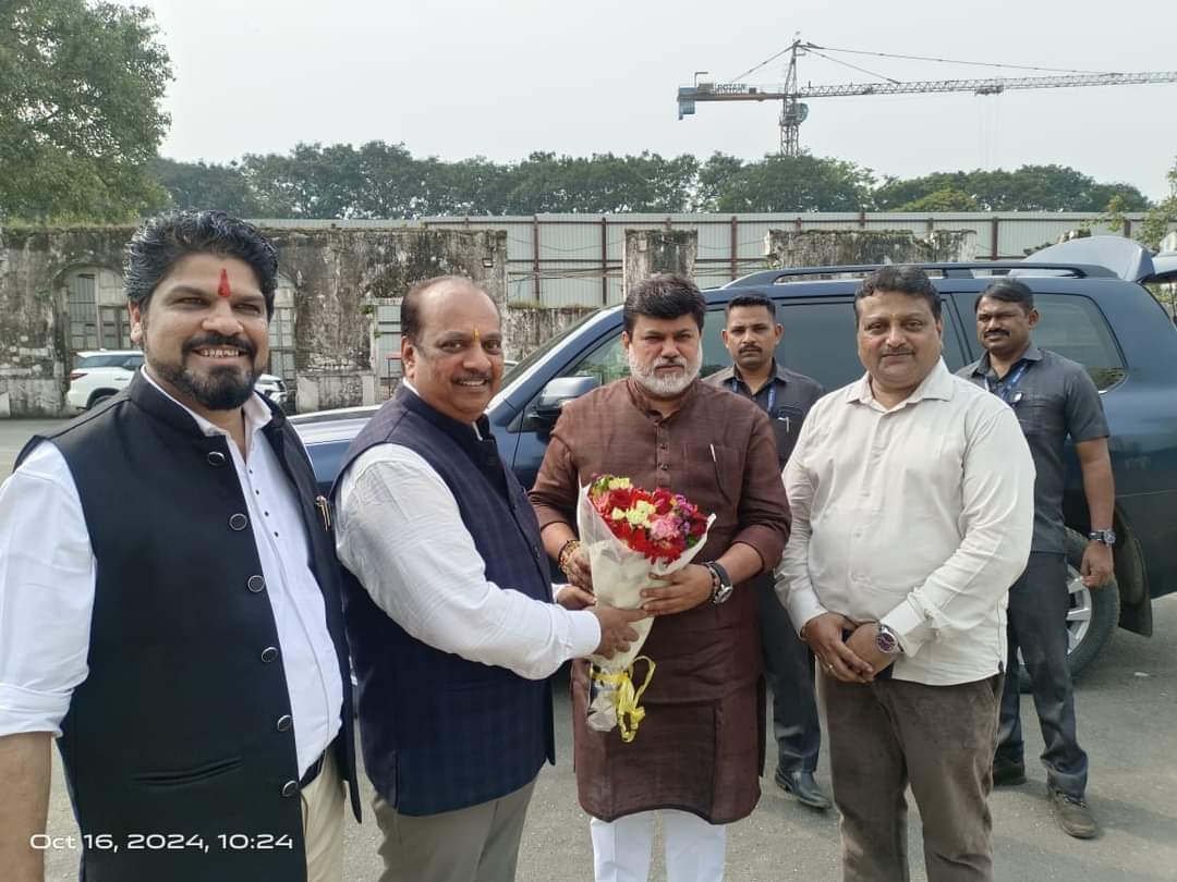 Thanks Hon'ble <a href="/samant_uday/">Uday Samant</a> for your whole hearted support in Formation of Jain Economic Development Corporation by Govt Of Maharashtra. And Giving me responsibility of first President of this Corporation. <a href="/mieknathshinde/">Eknath Shinde - एकनाथ शिंदे</a> <a href="/DrSEShinde/">Dr Shrikant Lata Eknath Shinde</a> <a href="/Shivsenaofc/">Shivsena - शिवसेना</a>