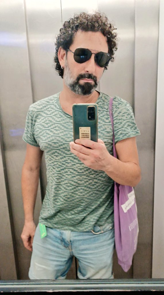 MartnSevilla's tweet image. Tengo apariencia de homosexual?
 
#MaricónDeEspaña 
#Pregunto