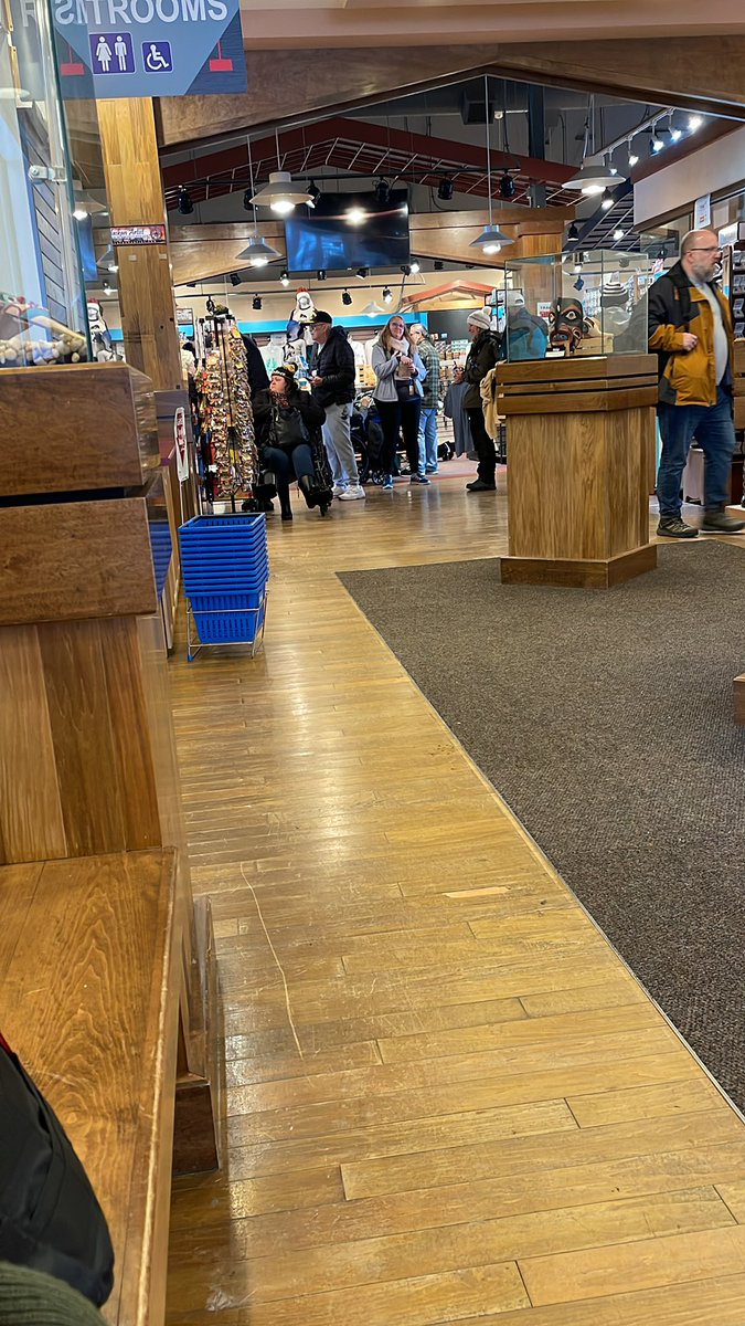 Douche Canoe. tweet media