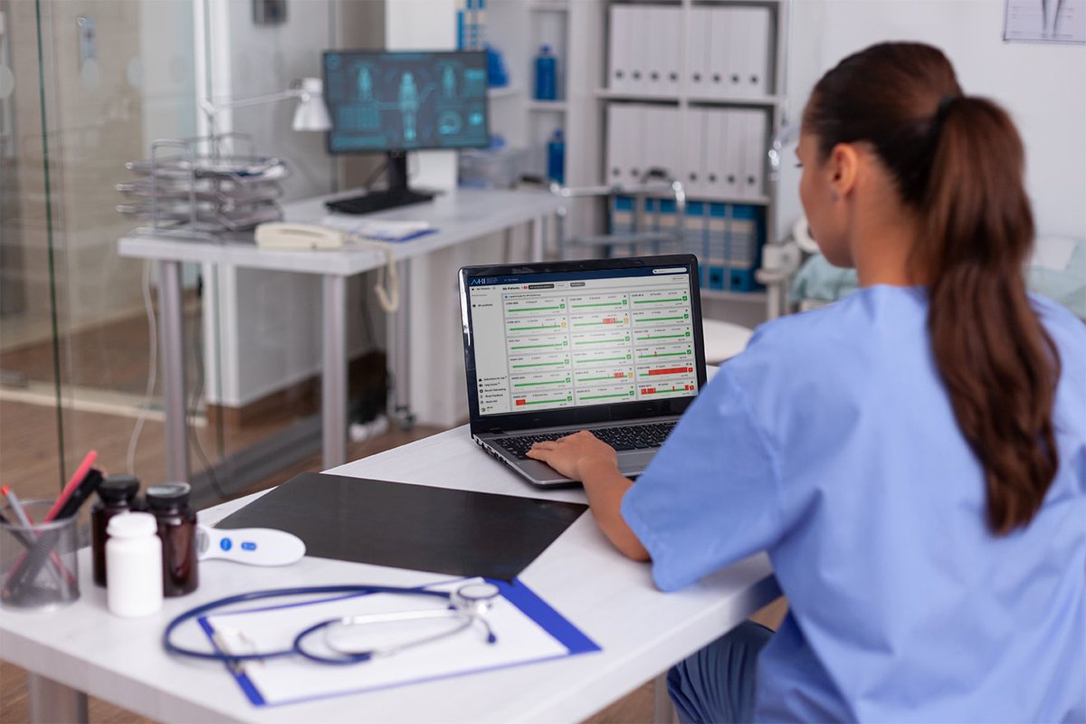 Weil Institute for Critical Care Research (@umichweil) on Twitter photo In a new study out today in PLOS Digital Health, AHI-PI, an FDA-cleared predictive analytic from Weil Institute spin-off Fifth Eye, demonstrates ability to detect patient deterioration prior to Rapid Response Team events.
<a href="/UMichMedScience/">U-M Medical School Research</a>
Read more: michmed.org/QkQxY In a new study out today in PLOS Digital Health, AHI-PI, an FDA-cleared predictive analytic from Weil Institute spin-off Fifth Eye, demonstrates ability to detect patient deterioration prior to Rapid Response Team events.
<a href="/UMichMedScience/">U-M Medical School Research</a>
Read more: michmed.org/QkQxY