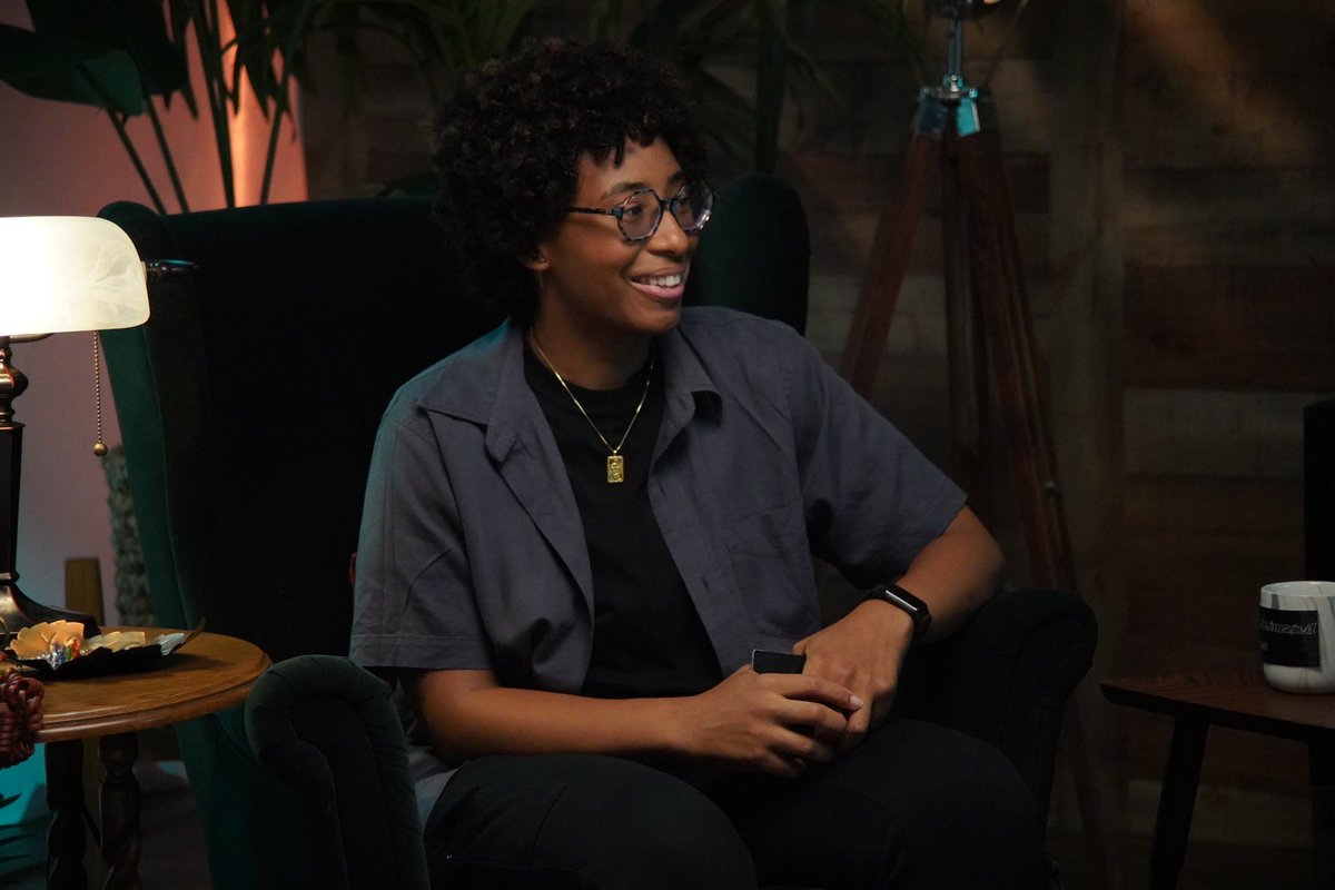 Wait what is this?! Just a single picture of our Producer and creator @shakirapressley ? How the turns have tabled!!! For now that’s all we will say, but tune in tomorrow for the Season Finale of “The Animated Series”