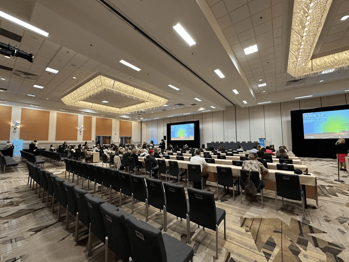 ASHIHQ's tweet photo. Starting the day with great conversations and breakfast at the 15th Women in Transplantation Session!
#WomenInTransplantation #TransplantationLeadership #MedicalCommunity #NetworkingBreakfast https://t.co/yclygtAMPW
