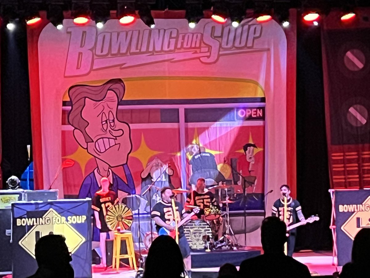 bdef100's tweet photo. 3 bands in 3 cities in 10 days https://t.co/Fjun0TJWDw