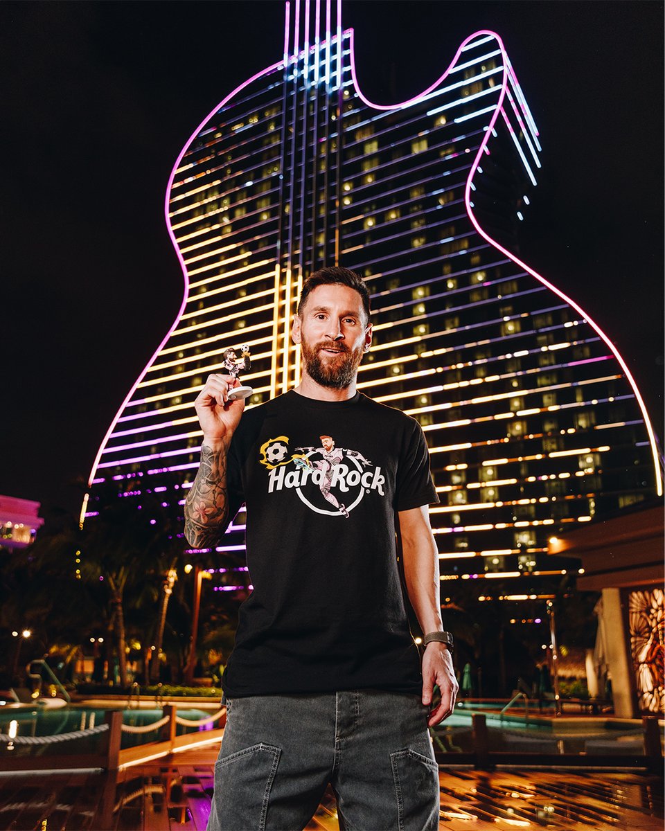 HardRock's tweet photo. #CaptainMessi is here and we are happy to share the launch of the new Captain Messi collectible Superhero Toy and NEW Hard Rock Kids Menu! 🦸🏽♂️
Available now in cafes and participating Hard Rock Hotels & Casinos around the world!
#MessiKids #JoinTheFun #CaptainMessi #HardRock https://t.co/E7Skh9Nwuh