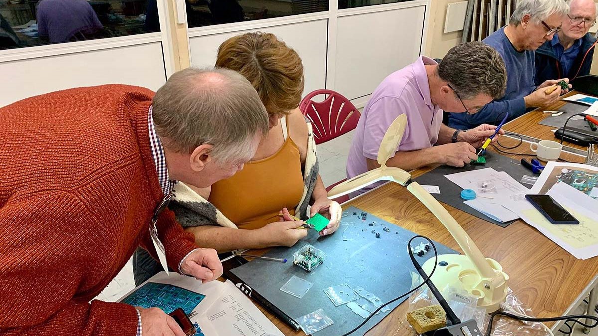 Bracknell Amateur Radio Club G4BRA tweet media