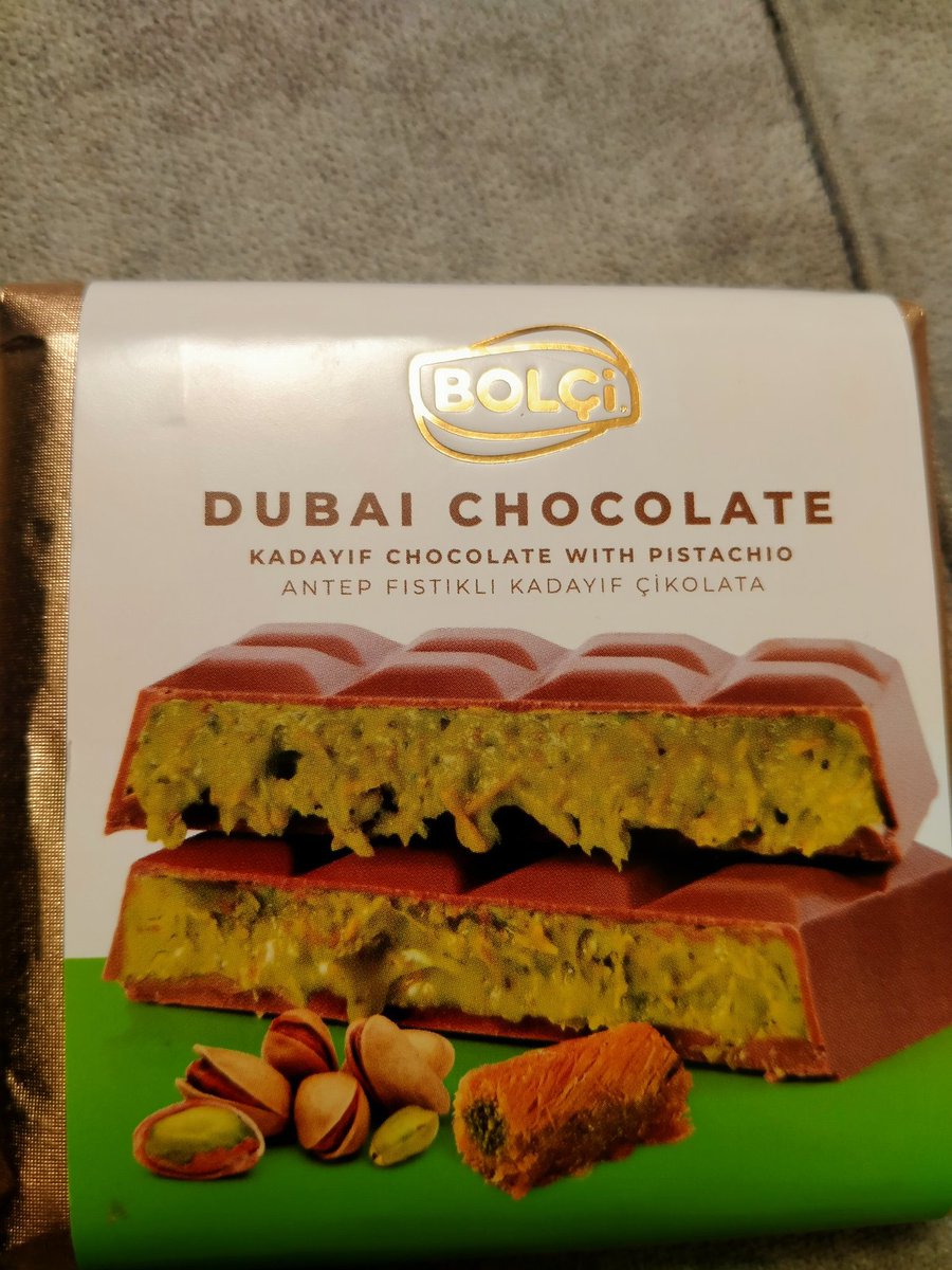 gidaajansi's tweet photo. Bolçi markasıyla satışa sunulan Dubai çikolatası içeriğinde bitkisel yağlar olarak;
Palm yağı,
Sal yağı,
Shea yağı,
İlipe yağı ve Kokum yağı yer alıyor.
İlipe ve kokum yağı sabun yapımında da kullanılan yağlar olarak biliniyor.
@bolciofficial https://t.co/SSXs4aGWZQ