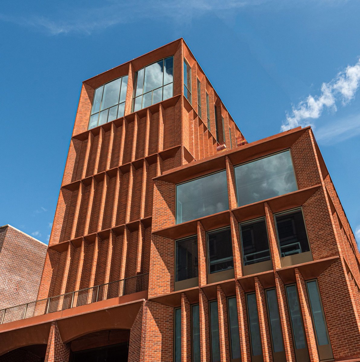 Multi-million euro International Rugby Experience to close doors at end of year - limerickpost.ie/?p=314051&utm_…