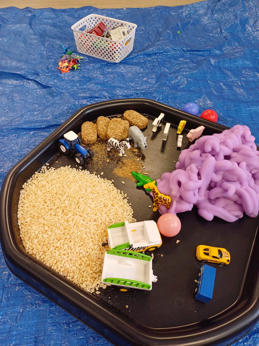 #therapythursday #TherapiDyddIau 

Our fabulous SLTA Alwen had lots of fun in a this week with a farm themed sensory play activity. 

By following the child’s lead in this motivating activity, they stayed and played for longer with lots of opportunities for communication 😊🌈