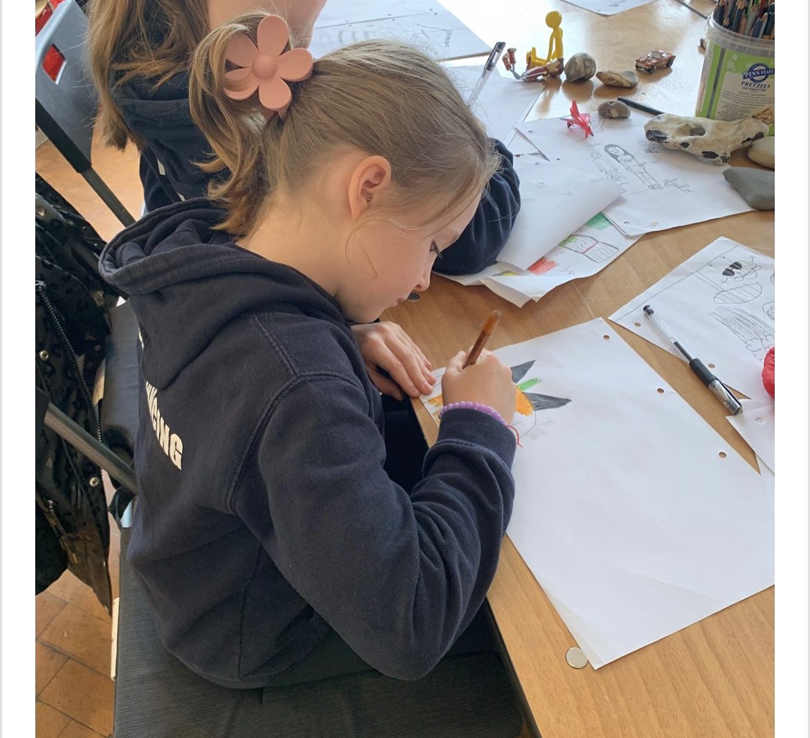nlancingprimary's tweet image. The children from years 5 and 6 visited an exhibition in Collonade House in Worthing, on Monday, as part of Creative Waves ‘Art in Motion’ project. @Creative_Waves  #art
