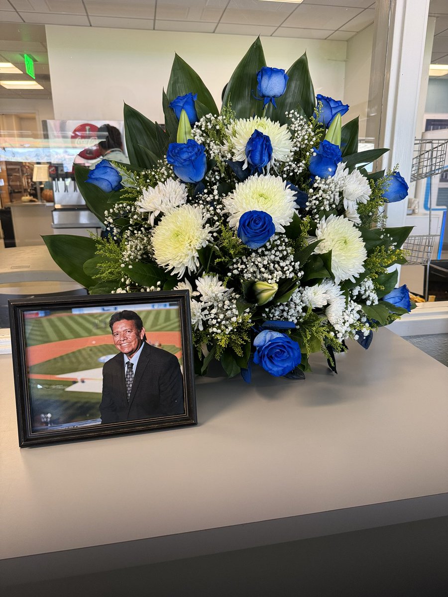 jorgecastillo's tweet photo. A tribute to Fernando Valenzuela in the back of the Dodger Stadium press box. https://t.co/lMdAWzihq0