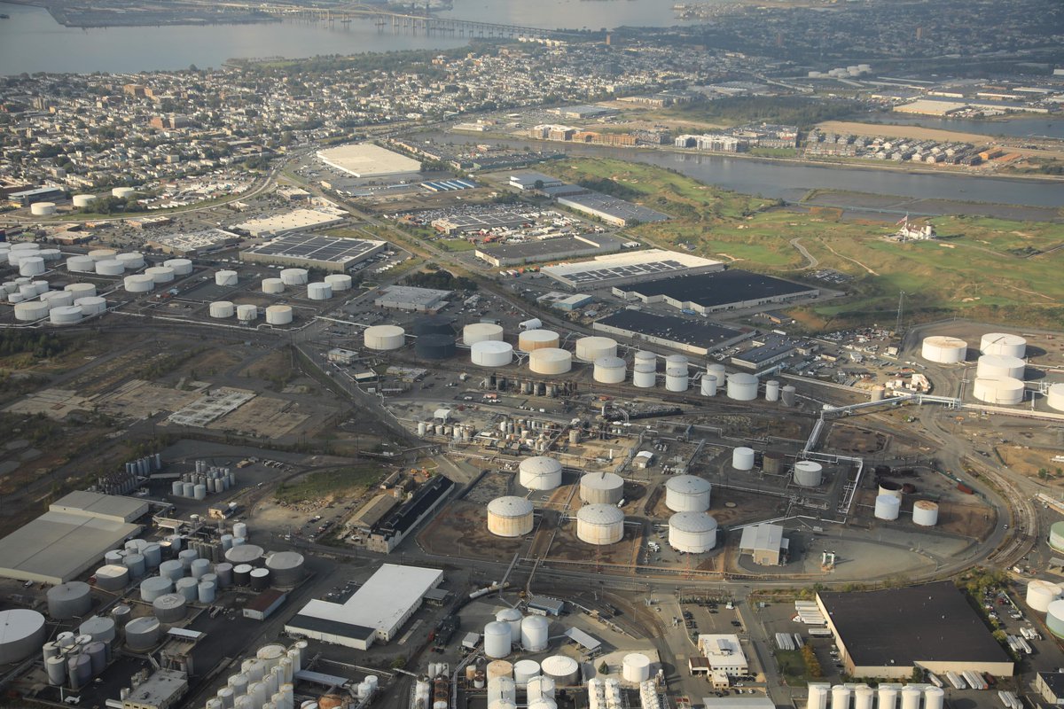 IMTT_Official's tweet photo. Bayonne Terminal Highlights!

Explore key features of our Bayonne, NJ terminal and learn more about how our operations drive success.

Learn more: https://t.co/nThZgTUa2S https://t.co/Art3lQzS5E