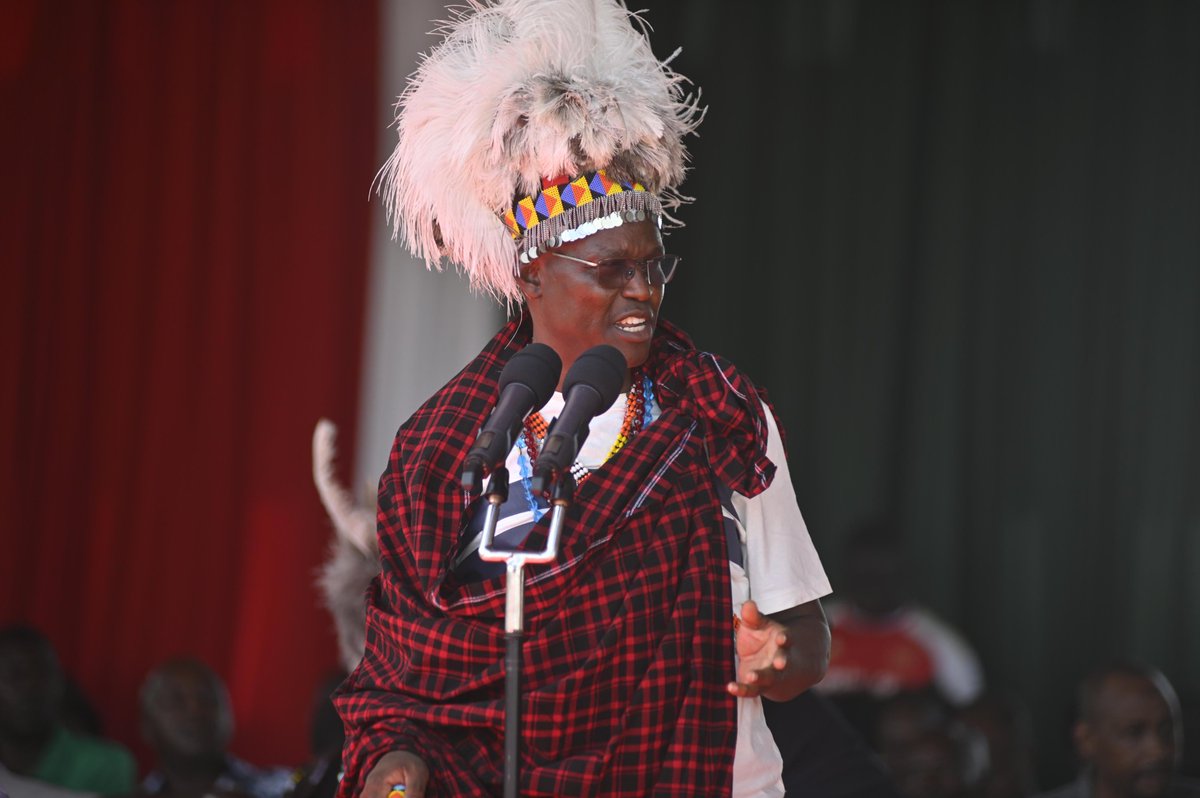 GvnLomorukai's tweet photo. We are thrilled to officially open the 8th edition of the Turkana Tourism and Cultural Festival, Tobong'u Lore at the Ekaales Centre, Lodwar. 

Thanks to our Chief Guest Uganda Minister for Karamoja Affairs and Papa of Ateker Peter Lokeris for officially opening the festival. https://t.co/6QM34FdzT4