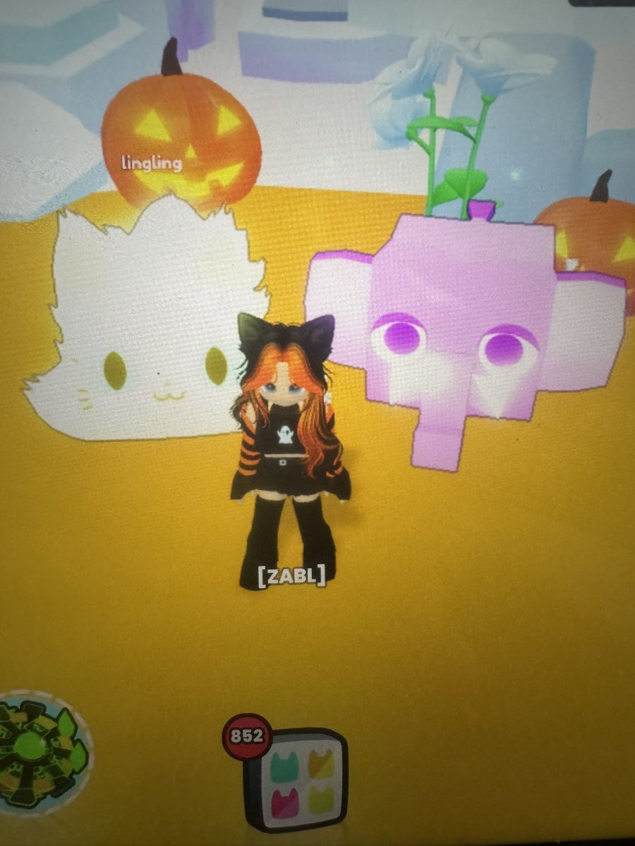 Crowe0405's tweet photo. Halloween giveaway from myself and @Meusi81 🎃🎃🎃

Requirements

1) Follow @Crowe0405 and @Meusi81 🎃
2)Retweet 🎃
3)Like🎃
4)Comment username 🎃

Ends 10/31 Good Luck🍀🍀 https://t.co/YAsSWTnKuO