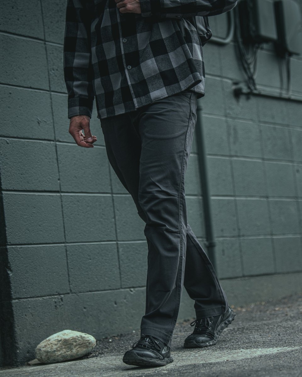 vertx's tweet photo. The Delta LT includes all your favorite features and full functionality of our classic Delta Stretch pant in a brand-new lighter fabric. During this week's spotlight, get your own pair for a new low price, no code required!
Shop now at https://t.co/sOM0eibis5
#ccw #edc #vertx https://t.co/YU22OimPLi