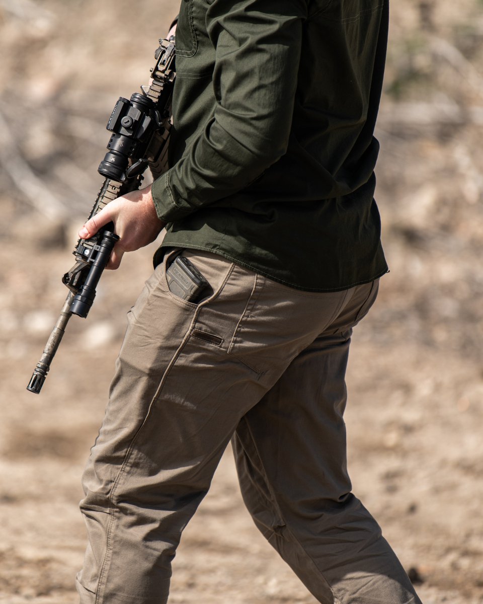 vertx's tweet photo. The Delta LT includes all your favorite features and full functionality of our classic Delta Stretch pant in a brand-new lighter fabric. During this week's spotlight, get your own pair for a new low price, no code required!
Shop now at https://t.co/sOM0eibis5
#ccw #edc #vertx https://t.co/YU22OimPLi