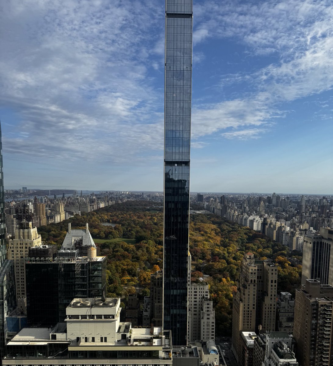 I hate this building so much.