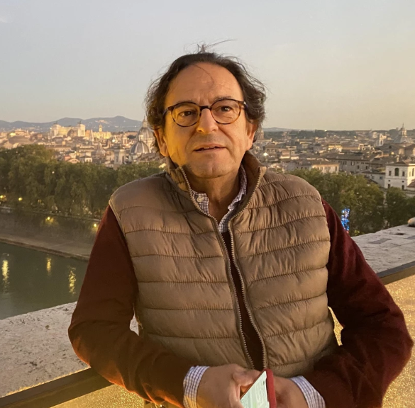 📖La Sala Carlos III será mañana a las 19:00 escenario de la presentación del libro "Juan Bautista Aznar. Marino y presidente del Gobierno de Alfonso XIII", del que es autor Luis Aznar. Estarán presentes el autor y un responsable de <a href="/eolasediciones/">Eolas Ediciones</a> .