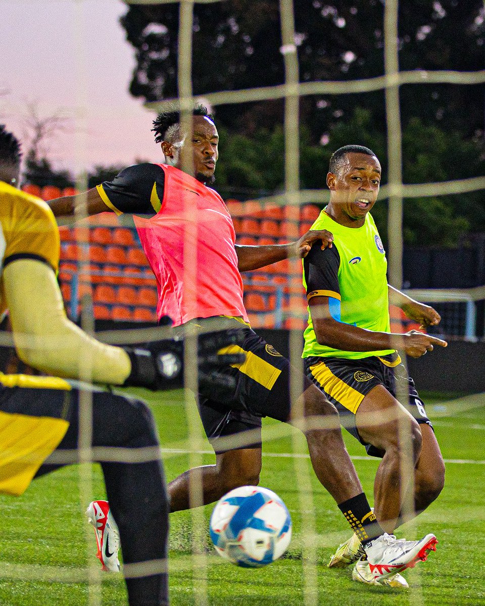 azamfc's tweet photo. 🔜 One day before the kick off! 🔥
#lasttraining #nbcpl #weareazamfc #timuborabidhaabora https://t.co/LyUGEUjyIL